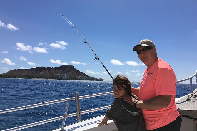 3-Hour Fishing Trip in Waikiki - Wildlife spotting: turtles, dolphins, and whales when the season lines up