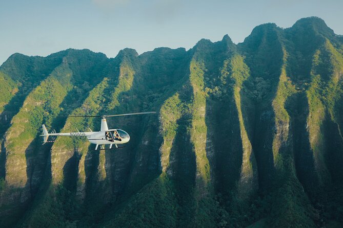 60 Minutes SHARED Helicopter Tour in Honolulu - Waikiki and Diamond Head: the quick “wow” combo
