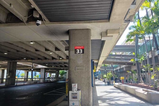 Airport Shuttle - HNL Airport to Waikiki - The 30-Minute Drive: What the Ride Feels Like and Why It Matters