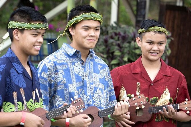 Aloha Kai Luau - Souvenirs Included, So Budget Less for Shopping