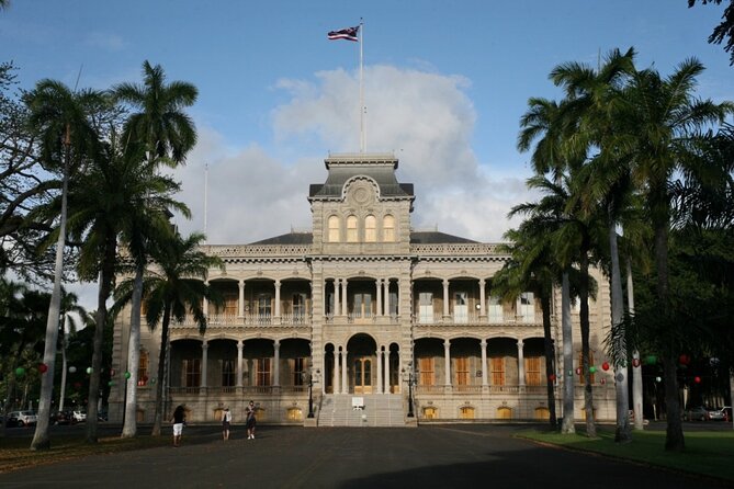 Awesome Scavenger Hunt: Royal Views Of Honolulu - Stop 3: Aloha Tower Marketplace and the waterfront “why”