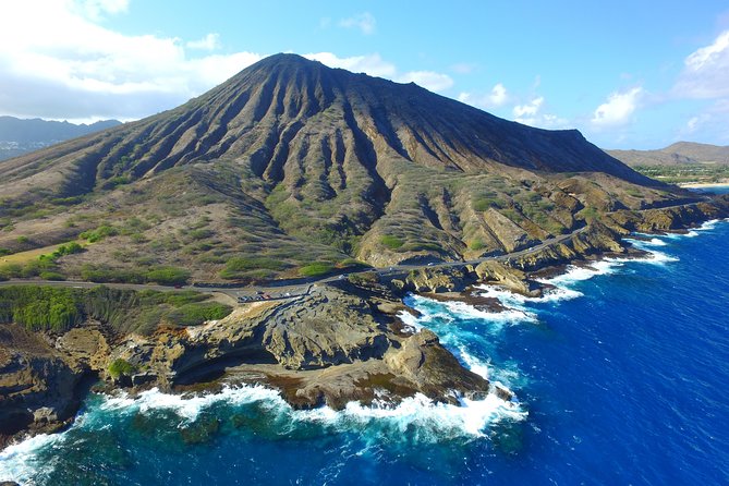 Beautiful Colors of Hawaii Photo Tour - Makapu‘U Point: Where Color Feels Like It’s Doing the Work