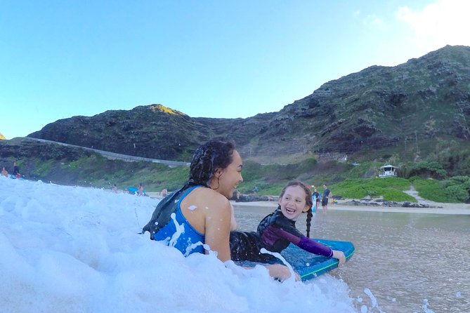 Bodyboarding 1-to-1 Private Lesson with Waikiki Courtesy Shuttle - Why Waikiki-style bodyboarding can turn into real riding (even fast)