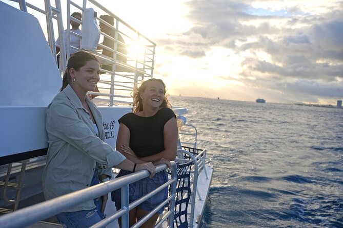 BYOB Sunset Cruise Waikiki - Crew Energy and Local Music That Keeps It Relaxed