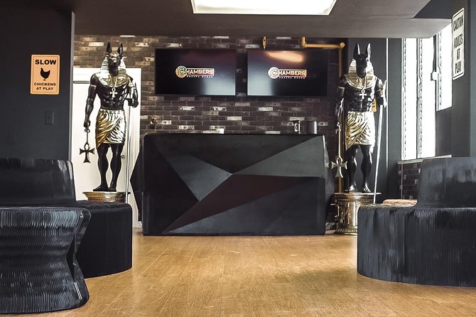 Chambers Escape Games: Live-Action Escape Room (THE TEMPLE) - The guide and the support style: how teams avoid getting stuck
