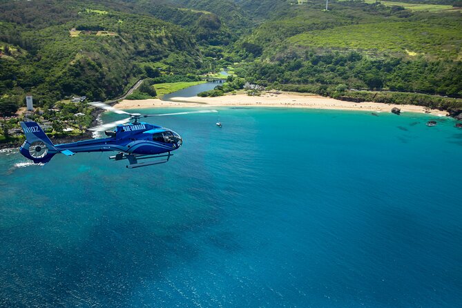 Complete Island Oahu Helicopter Tour - Marine preserve to Lanikai: water color you can’t replicate from land