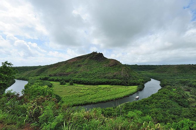 Day Trip from Oahu to Kauai: Waimea Canyon & Wailua River - Waimea Canyon State Park: the main event, plus a lookout backup plan