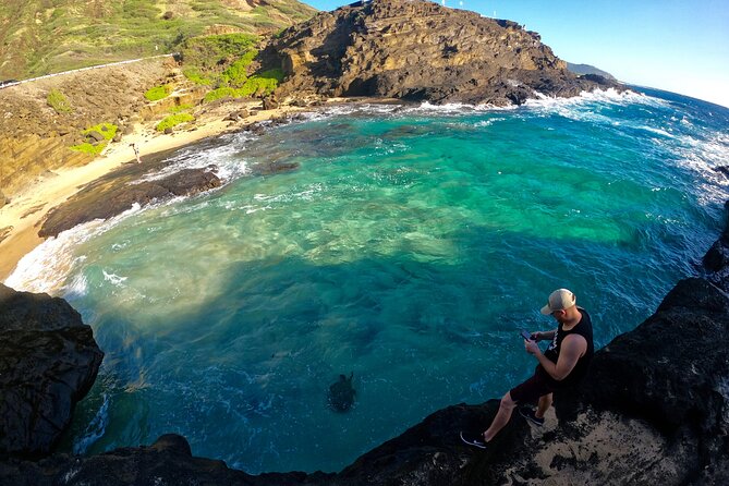East Side Tour -Hike, Beach, Food, Photo - The Leonard’s malasada stop: soft, sweet, and a fun ending