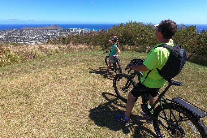 eBike Tour Honolulu Rainforest - Stop-and-view moments: why biking reaches places cars don’t