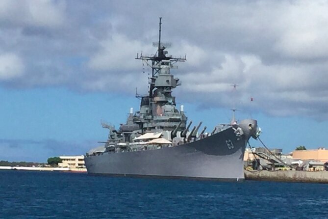 Family-friendly Pearl Harbor and Honolulu Downtown with private transportation - Iolani Palace Area: A Guided Primer for Honolulu History