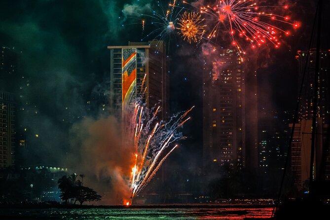 Friday Night Firework Cruise in Waikiki - Who this cruise is best for
