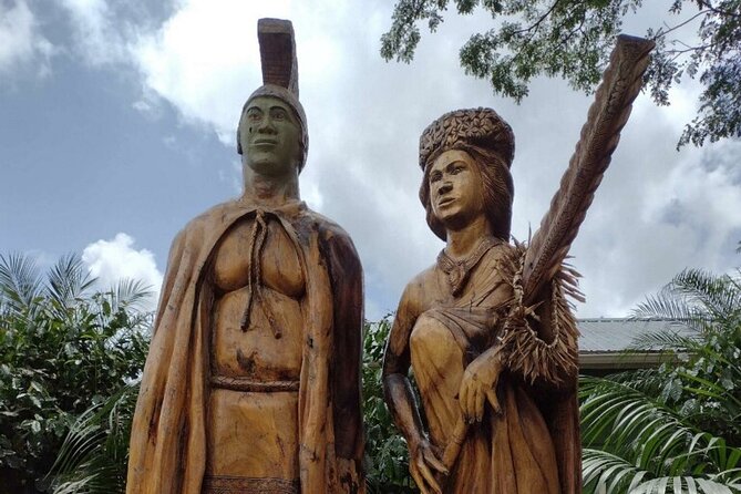 Full Day Oahu Tour with Byodo Temple & Waimea Waterfalls - North Shore tastes: Fumi’s shrimp, plus a meal choice