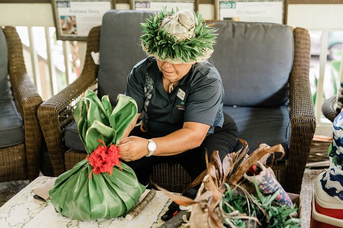 Go City: Oahu All-Inclusive Pass with over 45 Things To Do - North Shore Day: Oahu Best Tours, Makani Catamaran, Fishing & Hikes, Rentals, Soap, and Sunset Crafts