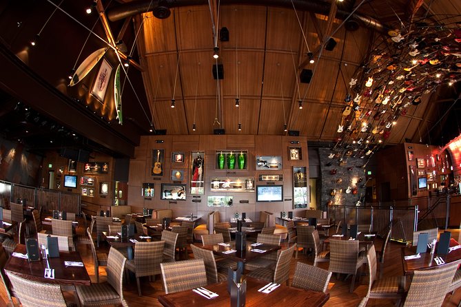 Hard Rock Cafe Honolulu - Service and pacing: when it goes right, it feels easy