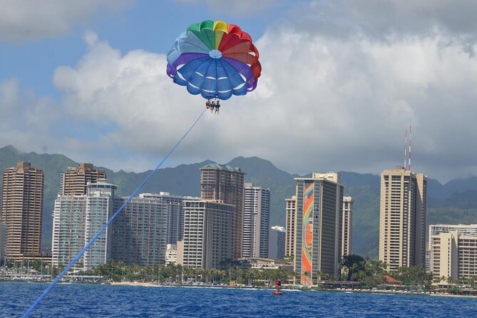 Hawaiian Parasail Since 1977 from Waikiki Beach - Harness Method, Life Jacket, and the Kind of Crew You Want
