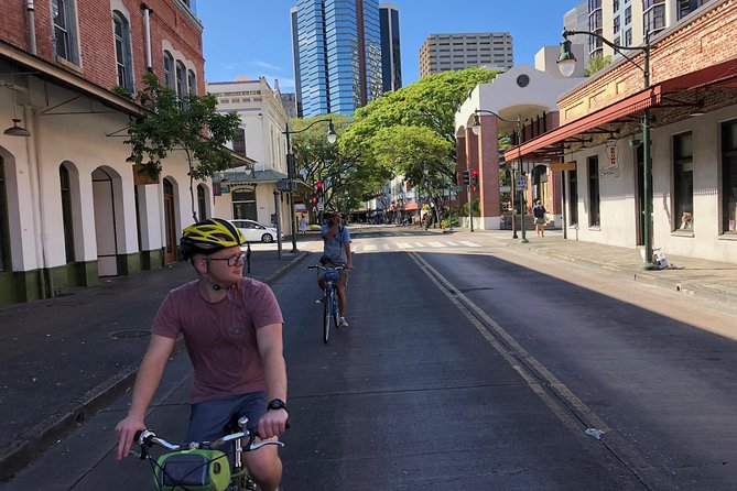 Historical Honolulu Bike Tour - Iolani Palace and the only royal palace on US soil