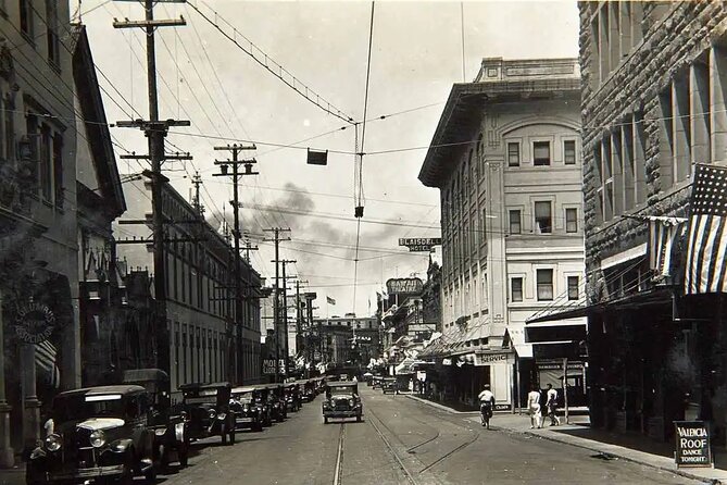 Historical Tour of Downtown Honolulu in Red Light District - The 1-Hour Walk Through Six Former Brothels