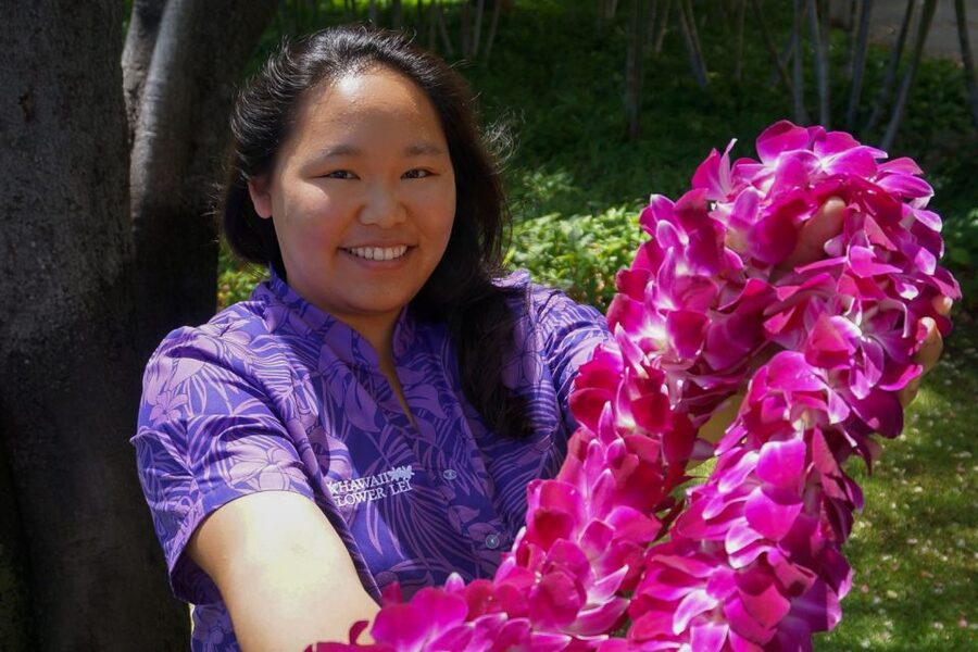 Honolulu Airport Custom Lei Greeting - Choose Your Lei - Price and Value: $40 Per Person for Peace of Mind