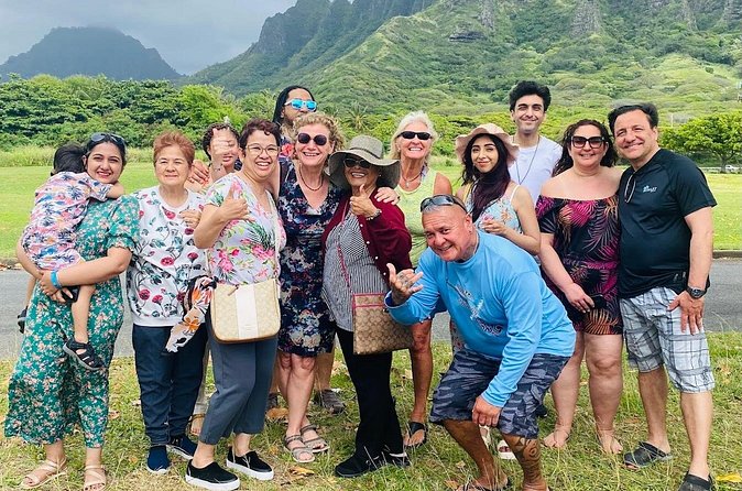 Honolulu Airport Shuttle & Circle Island Tour - Nu’uanu Pali Lookout: Strong Winds, Big Views, Real Historical Weight