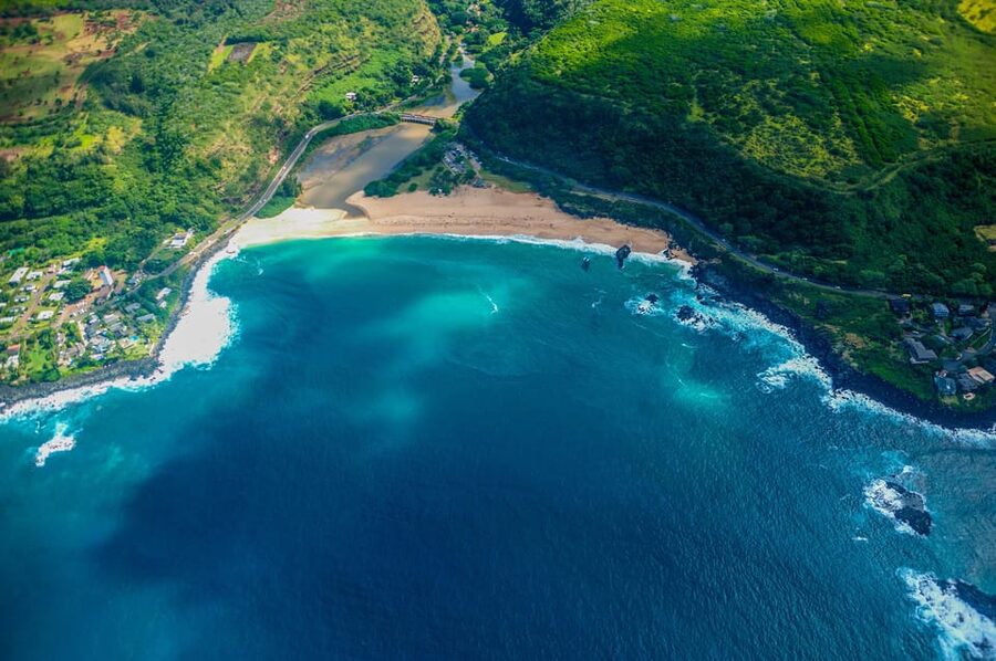 Honolulu: Blue Skies of Oahu Helicopter Tour - Hanauma Bay, Waimanalo Beach, and Chinaman’s Hat