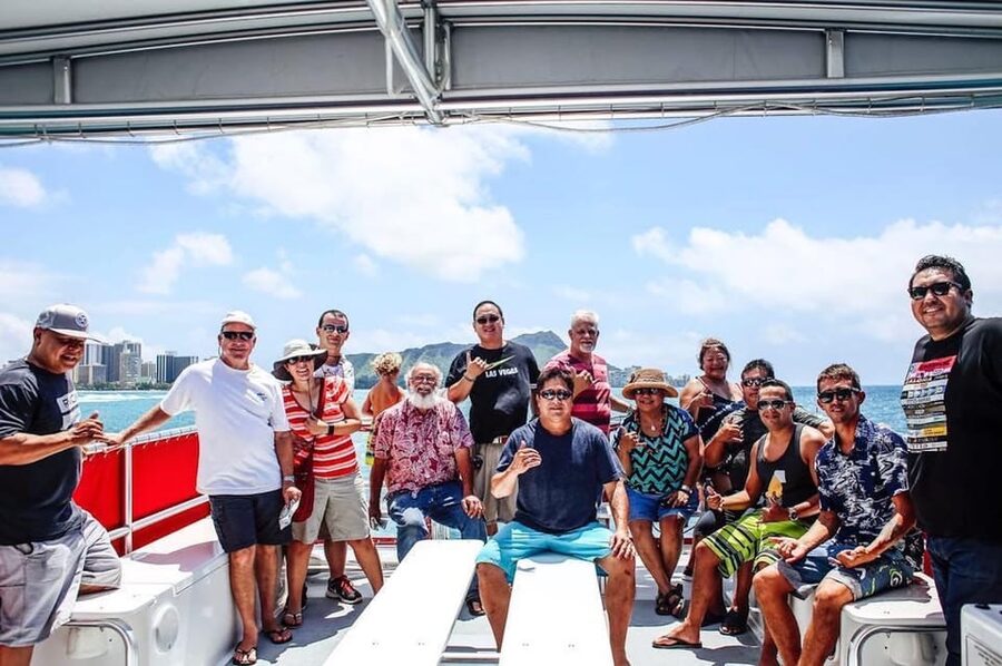 Honolulu: Glass Bottom Boat Tour along Oahu's South Shore - Who should book this boat tour, and who might not