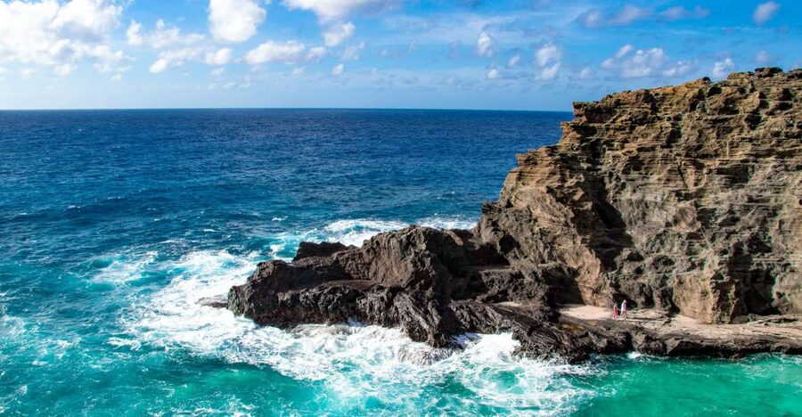 Honolulu: Oahu Sights and Bites Circle Island Foodie Tour - Halona Point blowhole and Hanauma Bay lookout: dramatic coastline, no water time