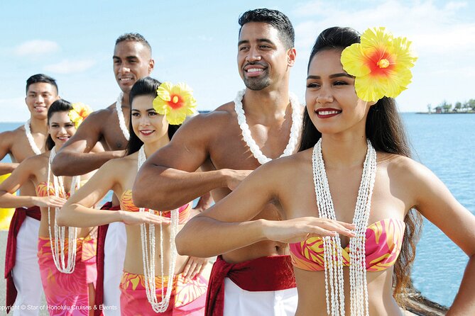 Honolulu: Three Star Deluxe Sunset Dinner Cruise and Show - The Welcome Toast: Champagne, But Read the Fine Print