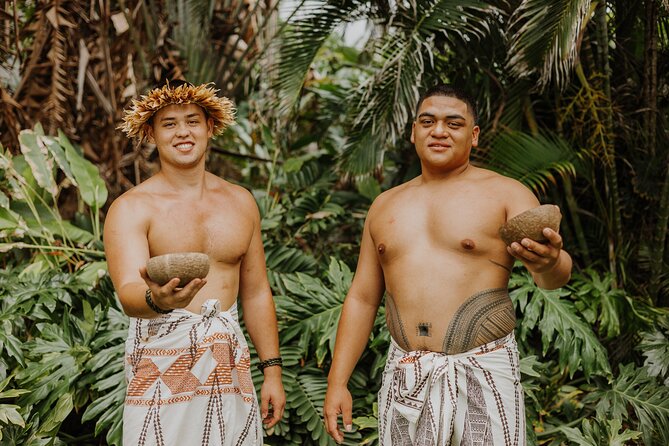 Immersive Luau Experience - Ti leaf lei weaving and pounding kalo poi
