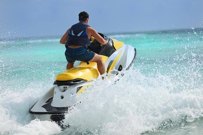 Jet Ski Ride Maunalua Bay. Tandem-2 people ride-price per person - Getting to Maunalua Bay: where your ride starts