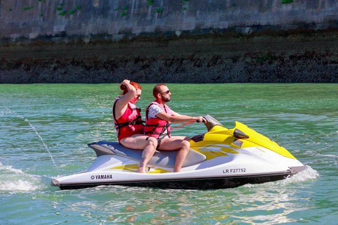 Jet Ski Ride Maunalua Bay. Tandem-2 people ride-price per person - The photo/video package: fun memory or extra cost?