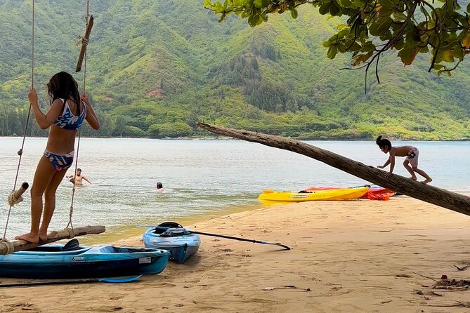 Kahana Bay River to Ocean: Kayak and Stand Up Paddle Board Rental - Launch and safety: what’s provided (and what you’ll control)
