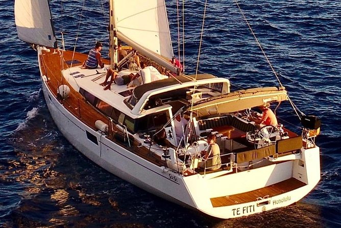 Luxury Diamond Head Sunset Sail - Bringing your own food and drinks: how to make it feel like your party