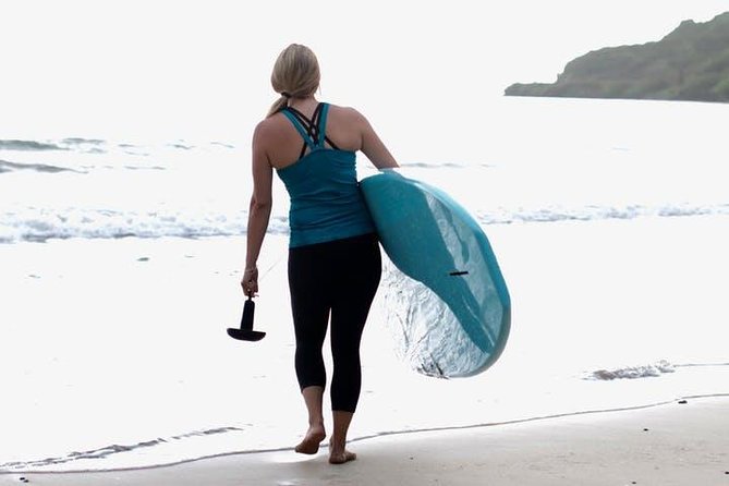Magic Island Honolulu Stand Up Paddling - The instructor makes it: why Kelsey and Kristin are frequently named