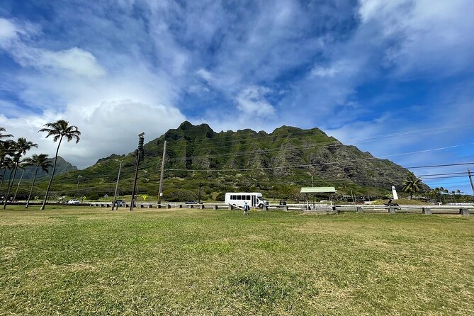 Oahu Allstar Circle Island Tour: Dole, Turtles, Blowhole, Fun - Entering the Loop: Waikiki Pickup and How the Day Runs
