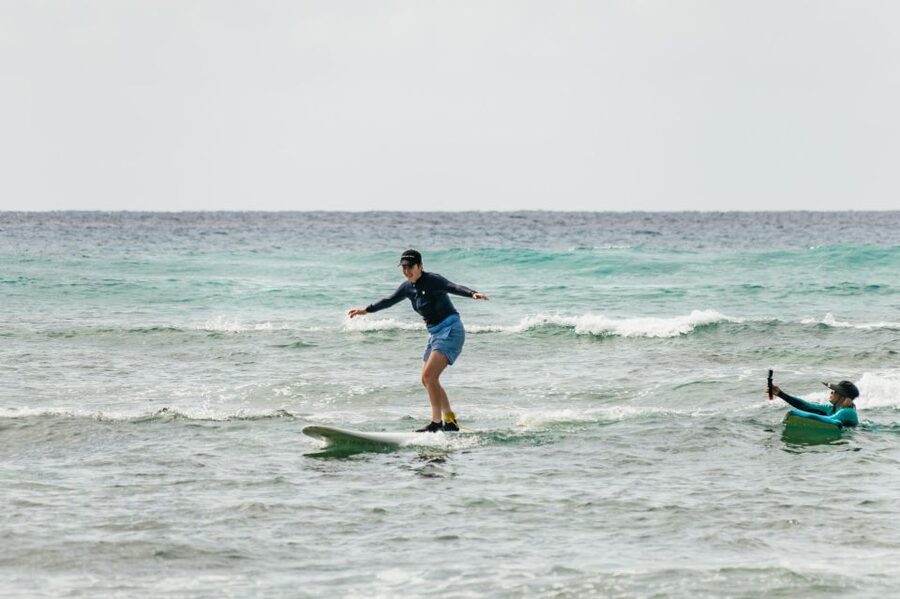 Oahu: Beginner-Friendly Waikiki Beach Surfing Lesson - Quick hits you’ll actually care about