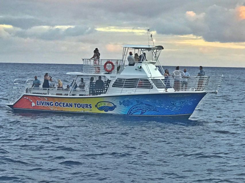 Oahu: BYOB or Cash Bar Waikiki Sunset Cruise - Waikiki at golden hour, minus the usual dinner-rush