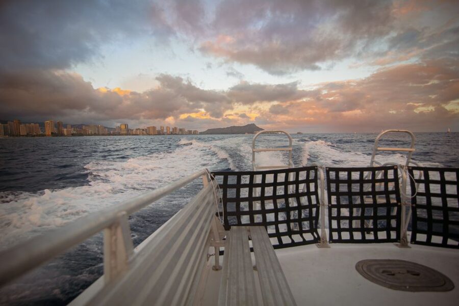 Oahu: BYOB or Cash Bar Waikiki Sunset Cruise - Seating and photo angles: don’t just pick a seat, pick a plan