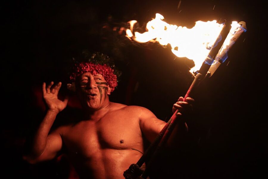 Oahu: Chief's Luau Dinner Show - The welcome, the imu ceremony, and why the order matters