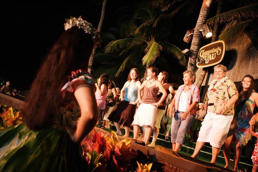 Oahu: Germaine's Traditional Luau Show & Buffet Dinner - Price and Value: Is $124 Worth It?