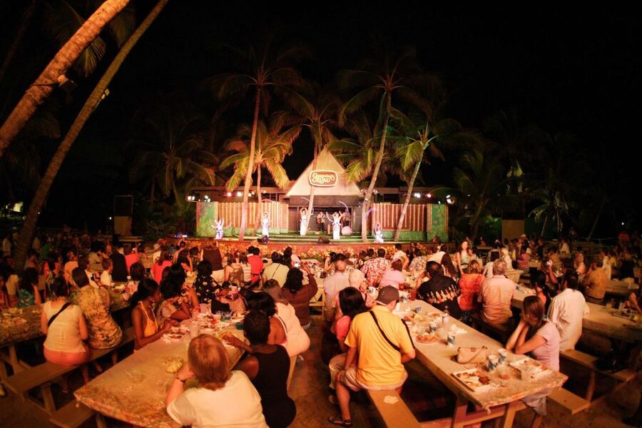 Oahu: Germaine's Traditional Luau Show & Buffet Dinner - Who This Luau Fits Best (and Who Might Want Something Else)