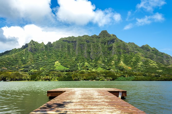 Oahu Grand Circle Island Audio Driving Tour - Entering the loop: Byodo-in Temple to Mokoli’i Island