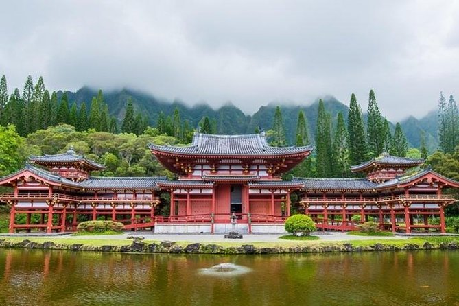 Oahu Grand Circle Island Audio Driving Tour - Kahuku Farms: shrimp trucks, fruit stands, and real North Shore flavor