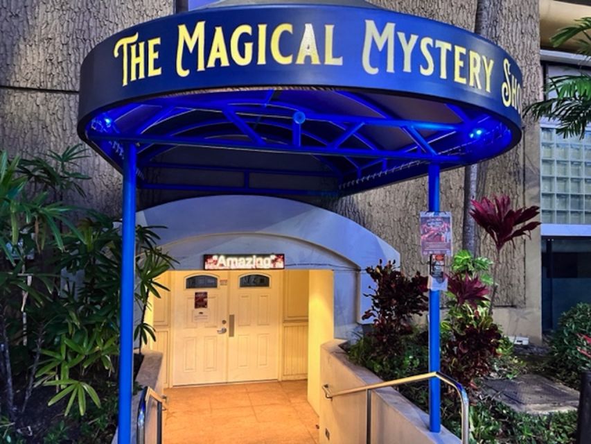 Oahu: Hilton Waikiki Beach Hotel Magical Mystery Show - Price and logistics: what $99 really buys you