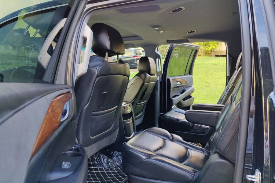 Oahu: Honolulu Airport Private by Escalade SUV - Price and Value: When $130 Is a Smart Deal