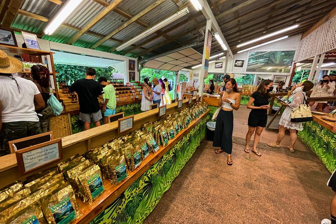 Oahu Island Experience feat the North Shore (Small Group Tour) - Kahuku Sugar Mill: where the food-truck lunch can make or break your day