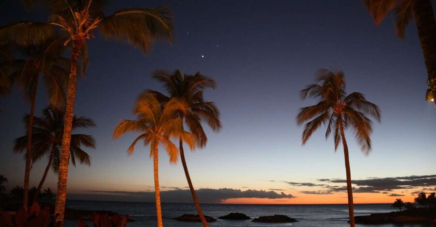 Oahu: Ko Olina Resort Polynesian Star Voyage - Photos, color projections, and how to make the most of your night