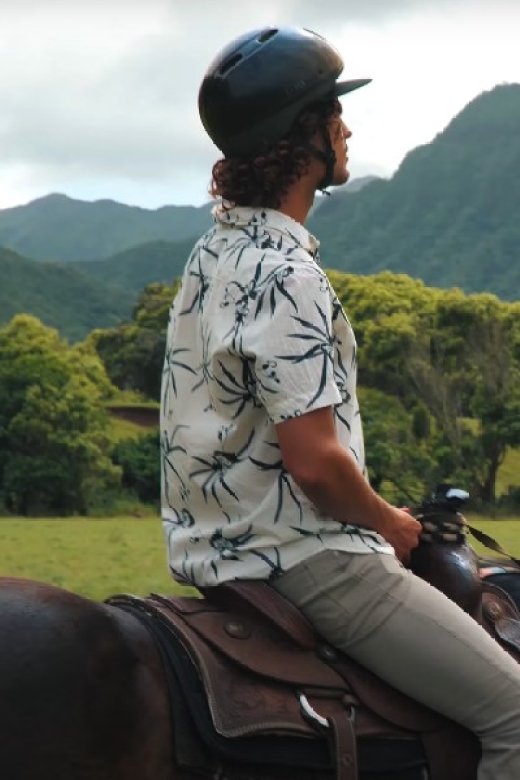 Oahu: Kualoa Hills and Valleys Horseback Riding Tour - Jurassic Valley on Horseback: What This Tour Feels Like