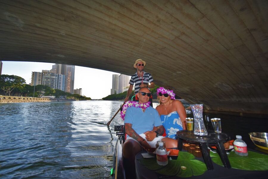 Oahu: Luxury Gondola Cruise with Drinks and Pastries - FAQ