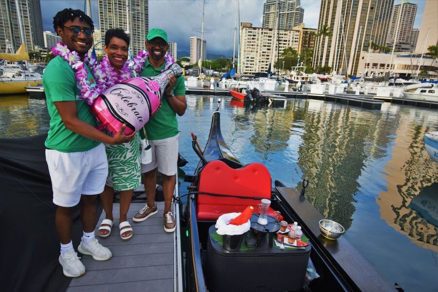 Oahu: Luxury Gondola Cruise with Drinks and Pastries - Pastries, Drinks, and the Hawaiian Lei Moment