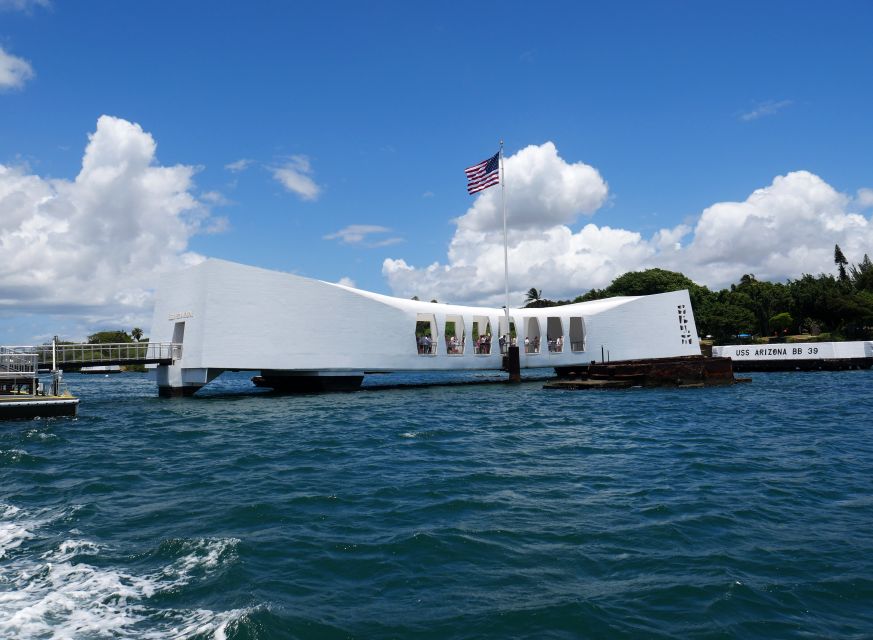 Oahu: Pearl Harbor, USS Arizona, Might Mo, & Honolulu Tour - Battleship Missouri (Mighty Mo): Walking the Decks Changes Everything